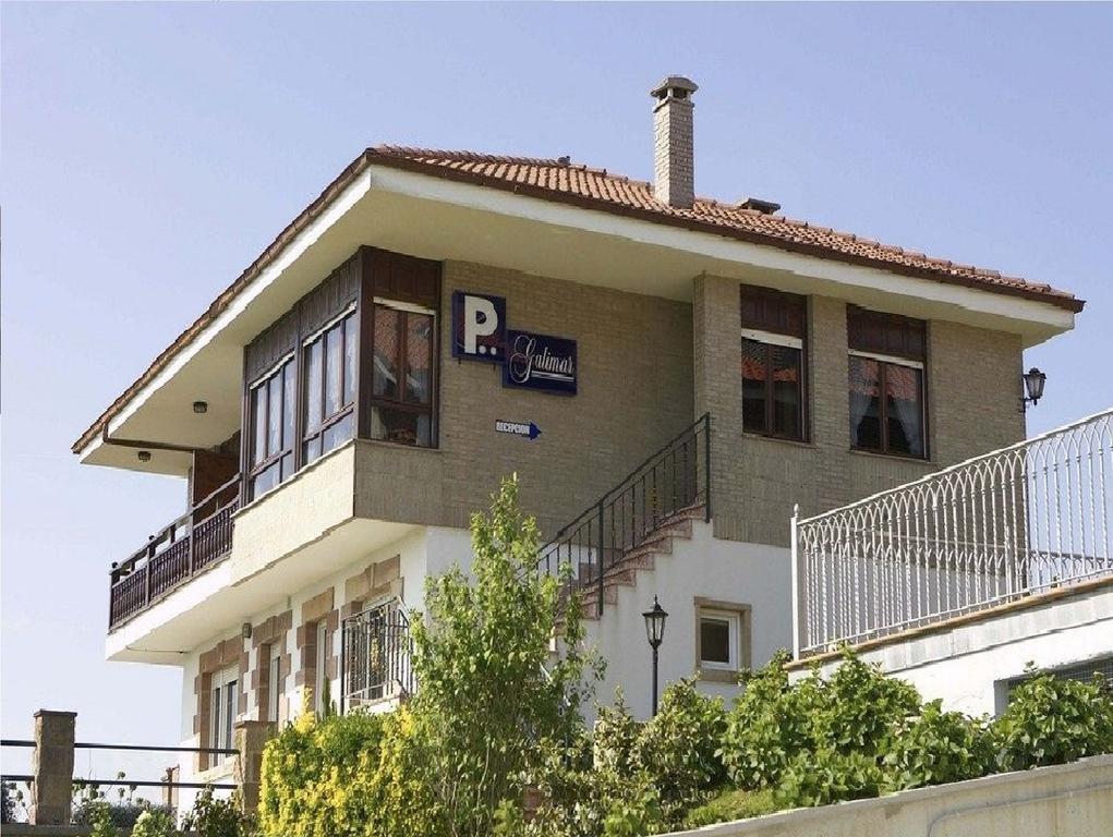 Pension Galimar San Vicente De La Barquera Bagian luar foto